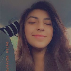 Meet your Posher, Seraphina